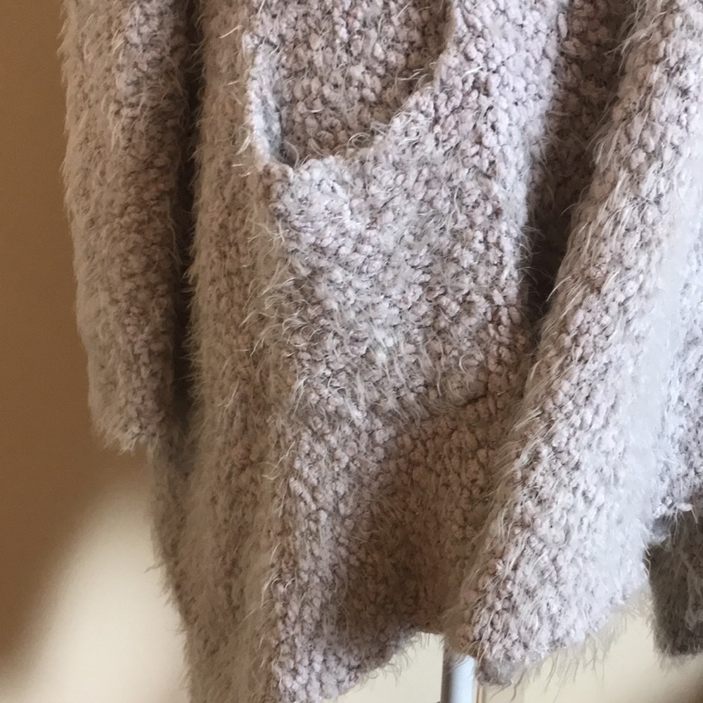 Vici Fuzzy Wuzzy Cardigan Knit Cardigan Oatmeal - Picture 6 of 6